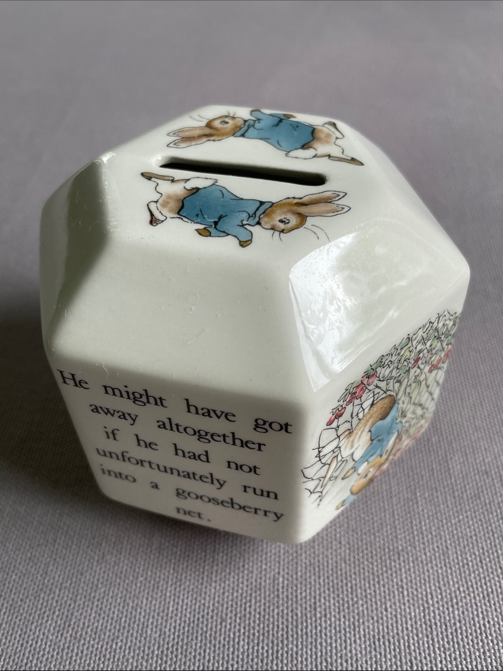 Peter Rabbit Ceramic Bank - Picture 4 of 8